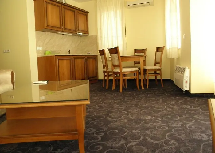 Anteya Serdika מלון דירות 4*